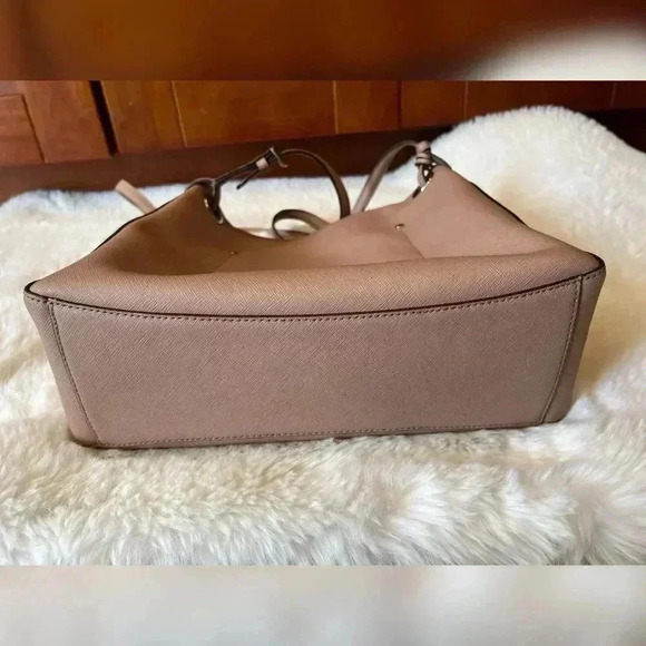 Michael Kors Walsh Medium Tote 30S7GWAE6L-133 Fawn - Picture 6 of 9